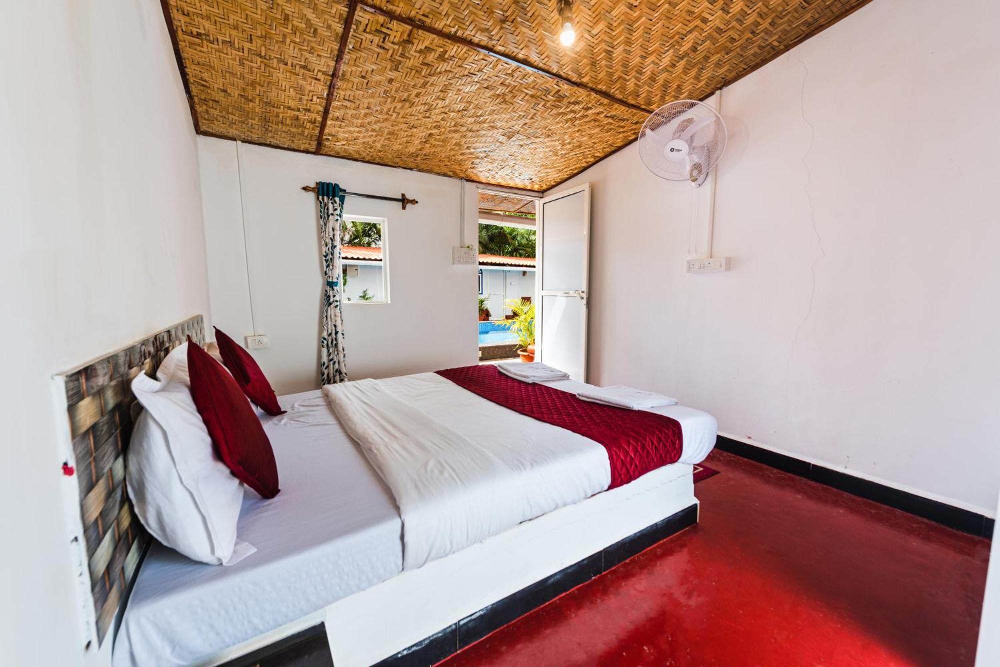 Hotel La Paulo'S Near Beach Resort Morjim Zewnętrze zdjęcie