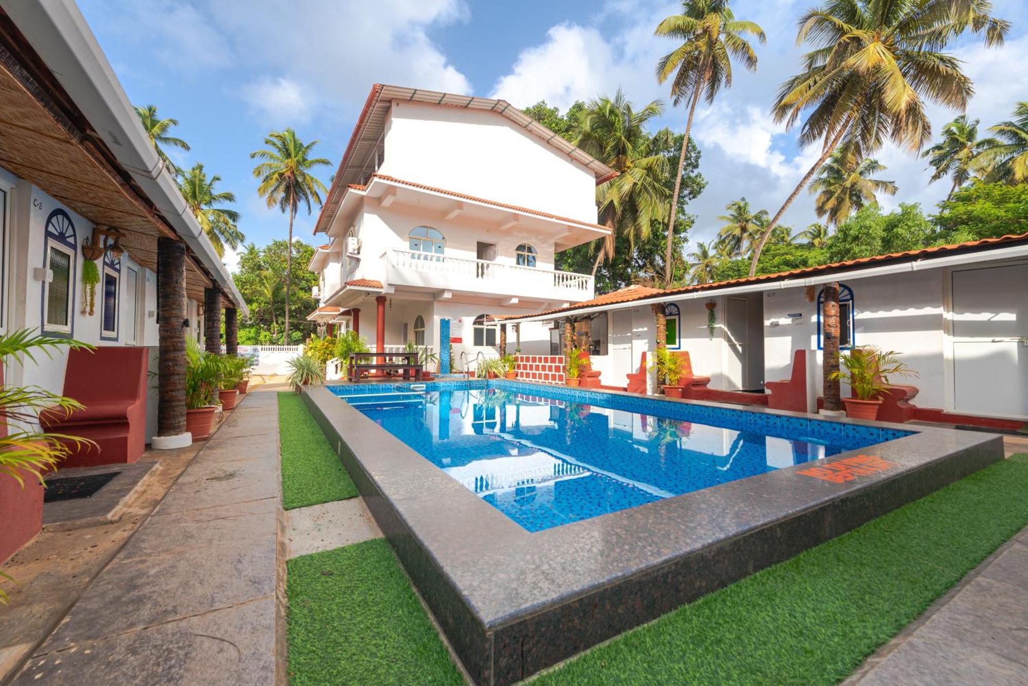 Hotel La Paulo'S Near Beach Resort Morjim Zewnętrze zdjęcie