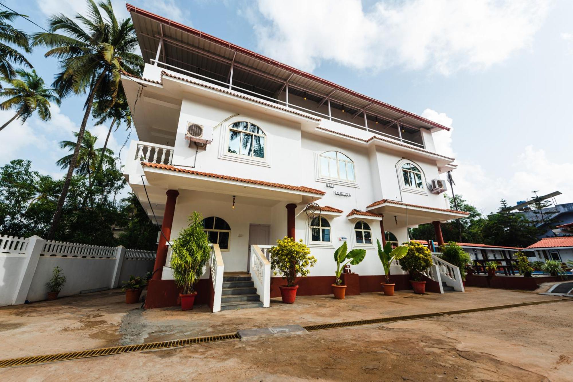 Hotel La Paulo'S Near Beach Resort Morjim Zewnętrze zdjęcie